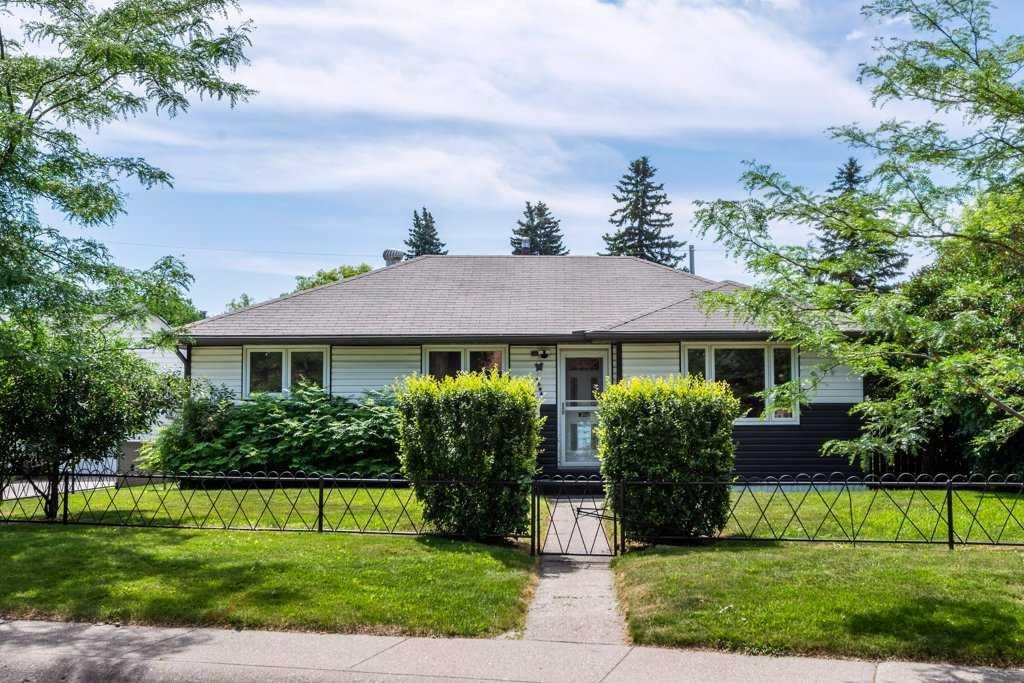 2056 Cottonwood Crescent SE, Calgary, Alberta, T2B 1R3