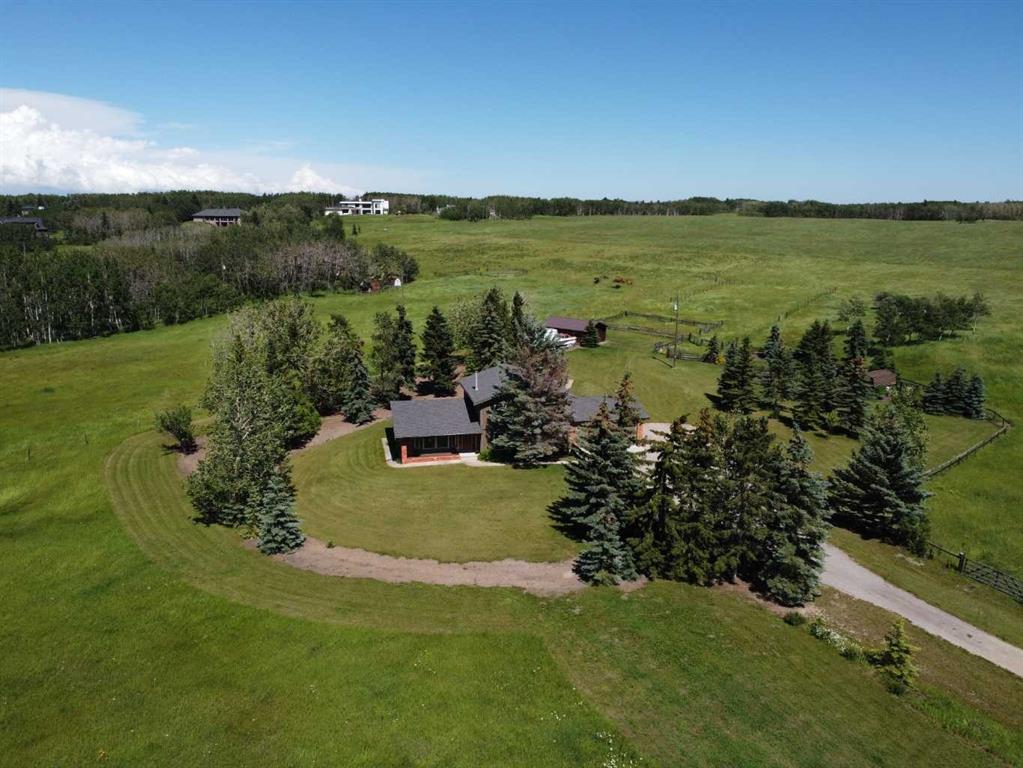 261136 Range Road 33, Rural Rocky View County, Alberta, T4C 0G6