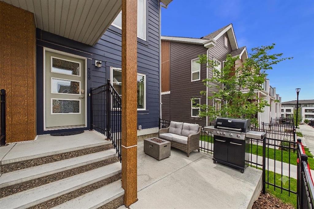 220 Livingston Common NE, Calgary, Alberta, T3P 1K1