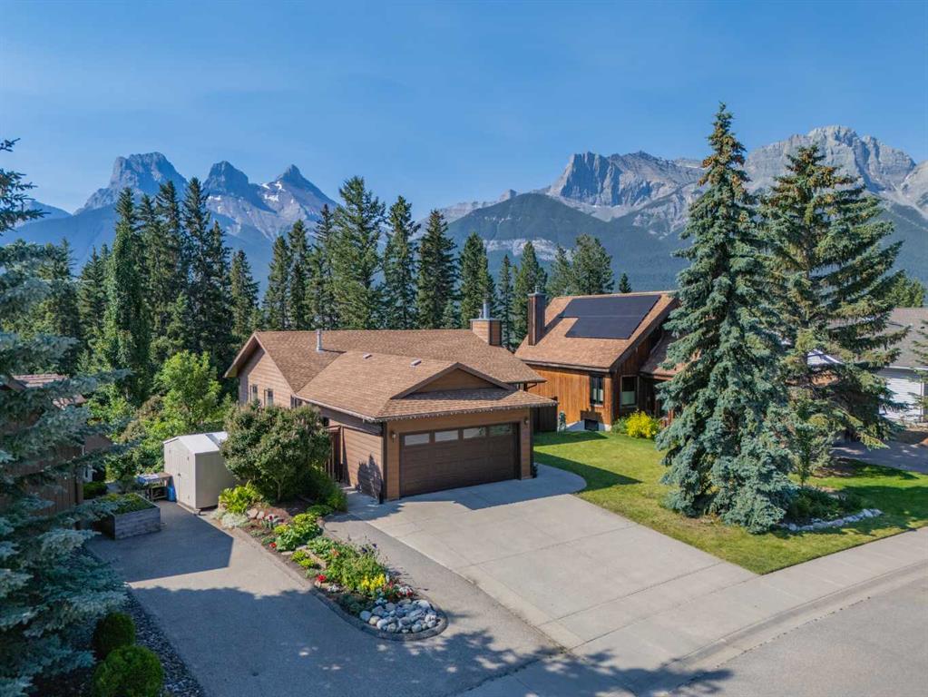 213 Lady MacDonald Drive, Canmore, Alberta, T1W1H2