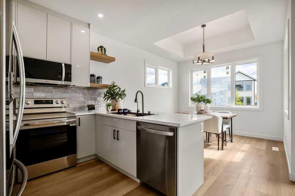 642 Cottageclub Bend, Rural Rocky View County, Alberta, T4C1B1