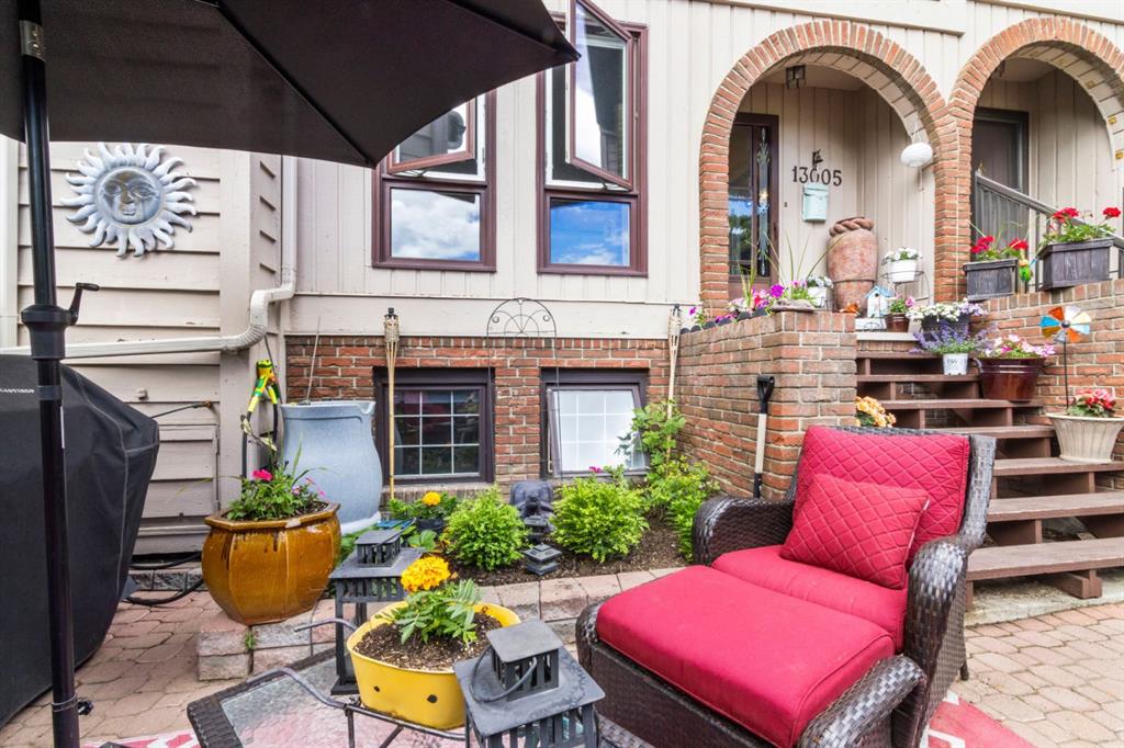 13005 6 Street SW, Calgary, Alberta, T2W 4J8