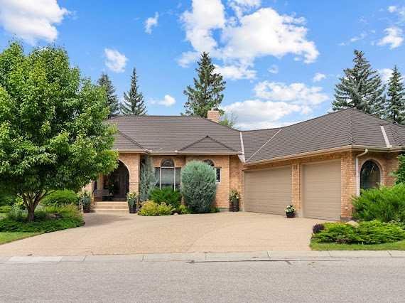 39 Baycrest Court SW, Calgary, Alberta, t2v 5k1