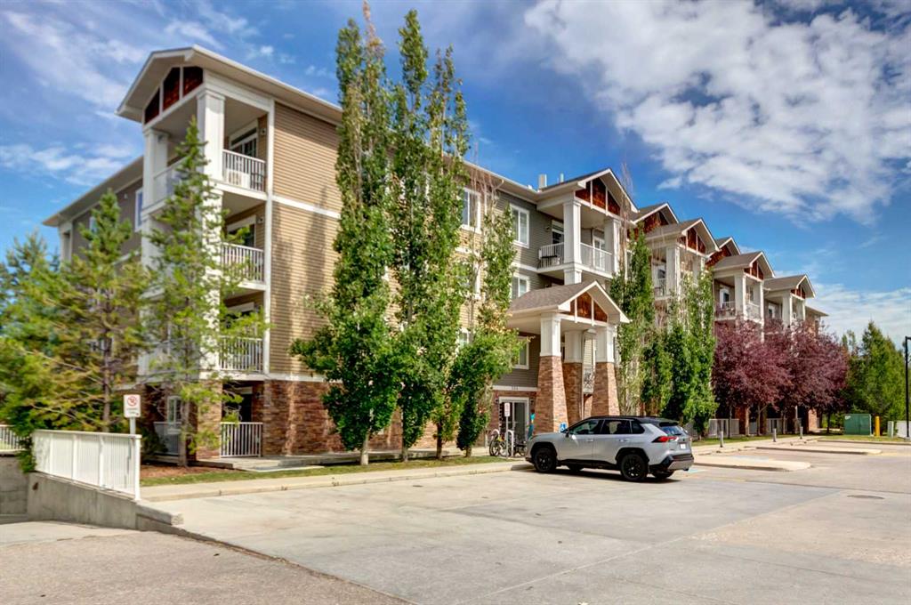 #102 304 Cranberry Park SE, Calgary, Alberta, T3M 1W2