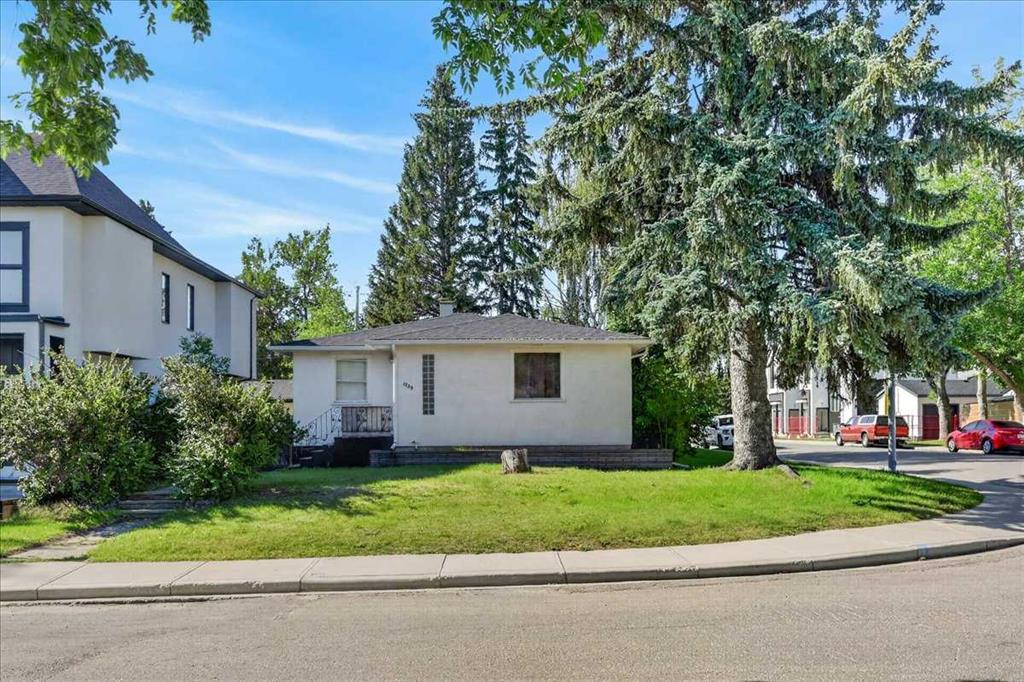 1739 19 Avenue NW, Calgary, Alberta, T2M 1B4