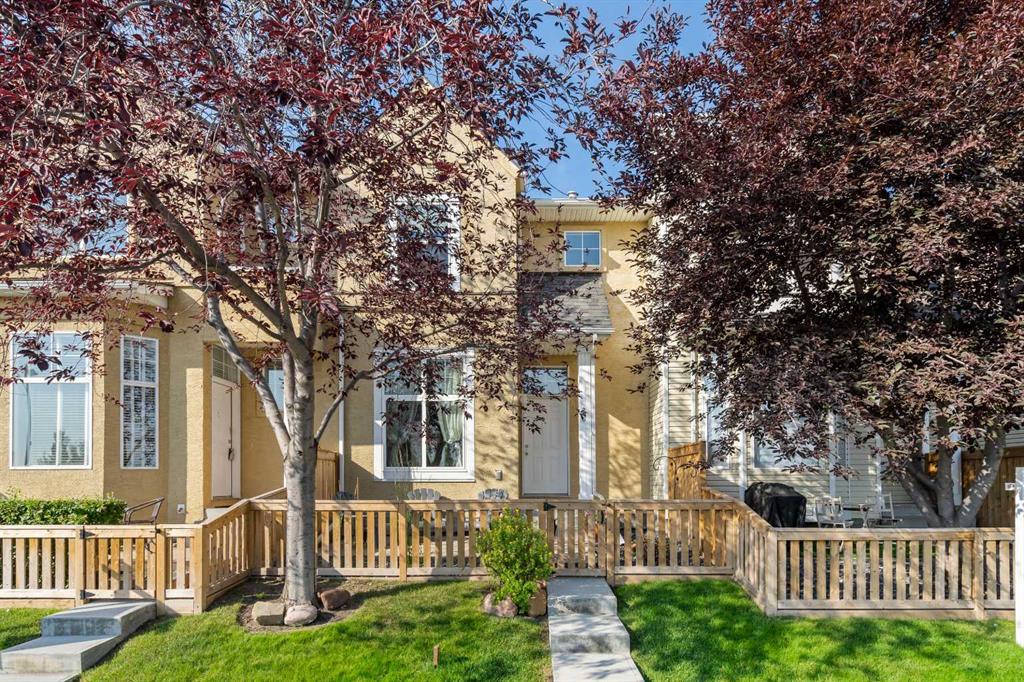 205 Mckenzie Towne Gate SE, Calgary, Alberta, T2Z 4G2