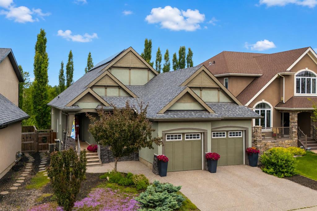 21 Rockford Road NW, Calgary, Alberta, T3G 0c9