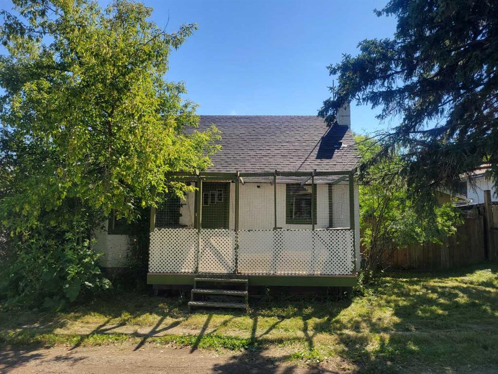 1 Elm Avenue, Okotoks, Alberta, T1S1K6