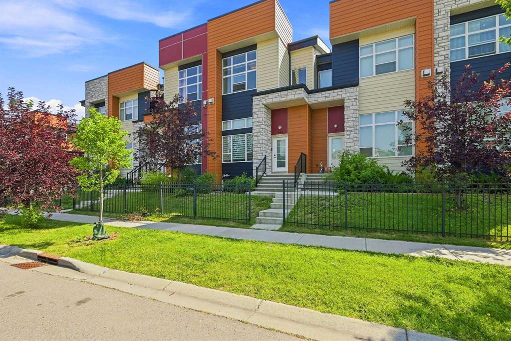 #103 1530 Bayside Avenue SW, Airdrie, Alberta, T4B4B5