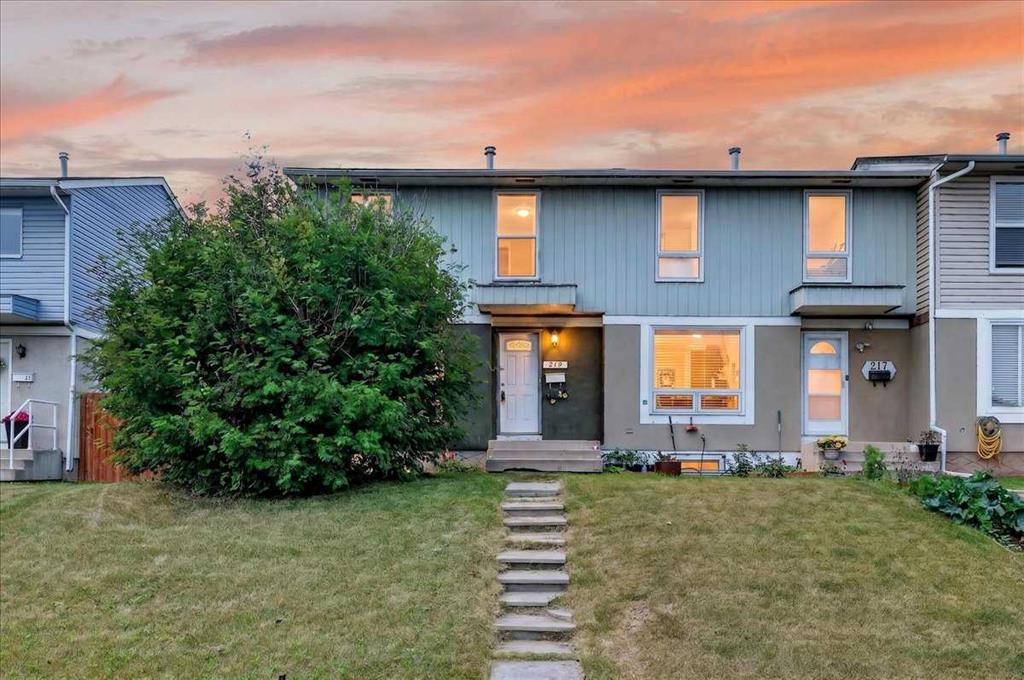 219 Penworth Drive SE, Calgary, Alberta, T2A 5E2