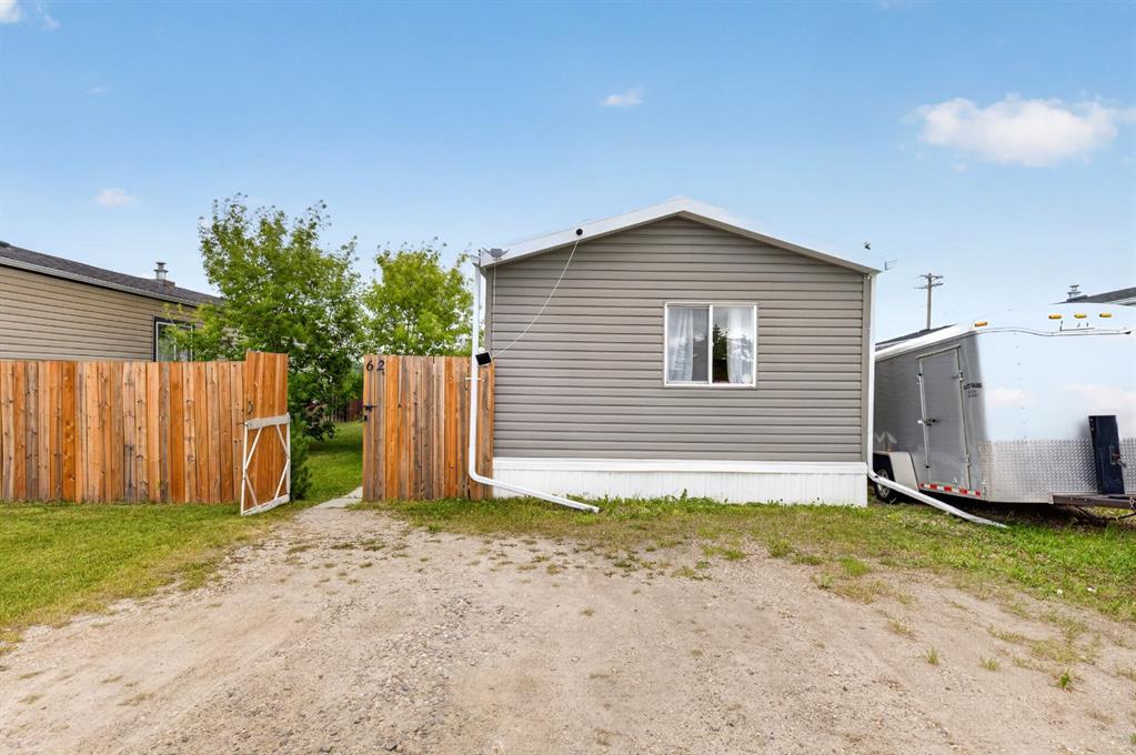 62 Highfield Close, Carstairs, Alberta, T0M0N0