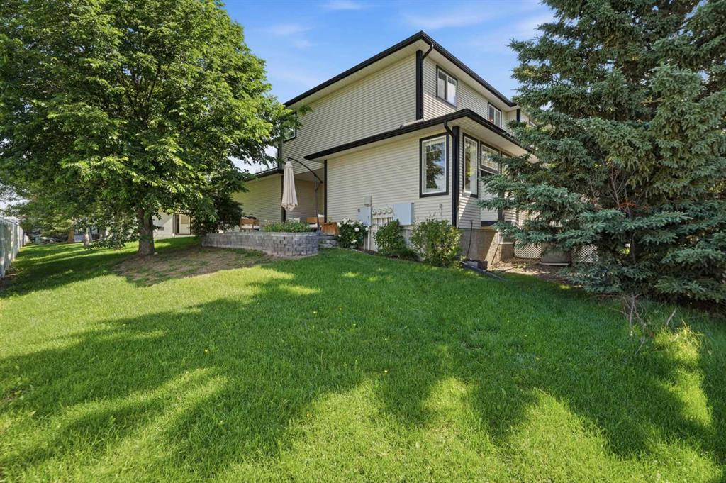 #18 15 Silver Springs Way NW, Airdrie, Alberta, T4B2W1