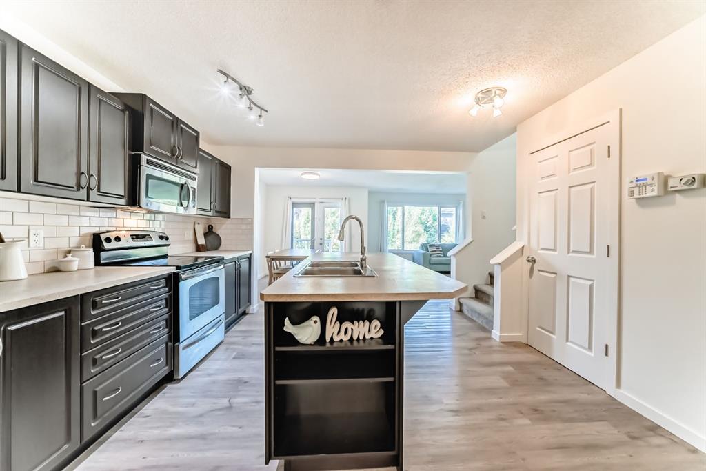 790 River Heights Crescent, Cochrane, Alberta, T4C 0J4
