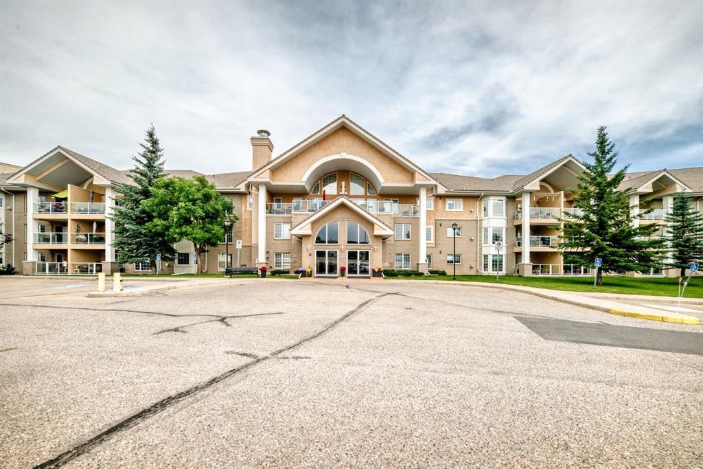 #314 728 Country Hills Road NW, Calgary, Alberta, T3K 5K8