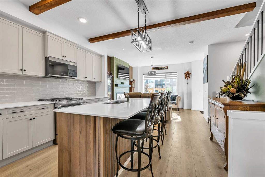 7 Emberside Park, Cochrane, Alberta, T4C3H8