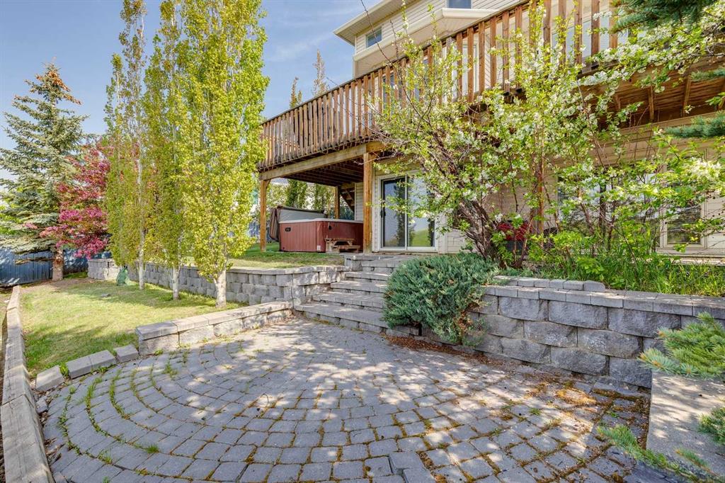 98 Sierra Nevada Green SW, Calgary, Alberta, T3H 3R2