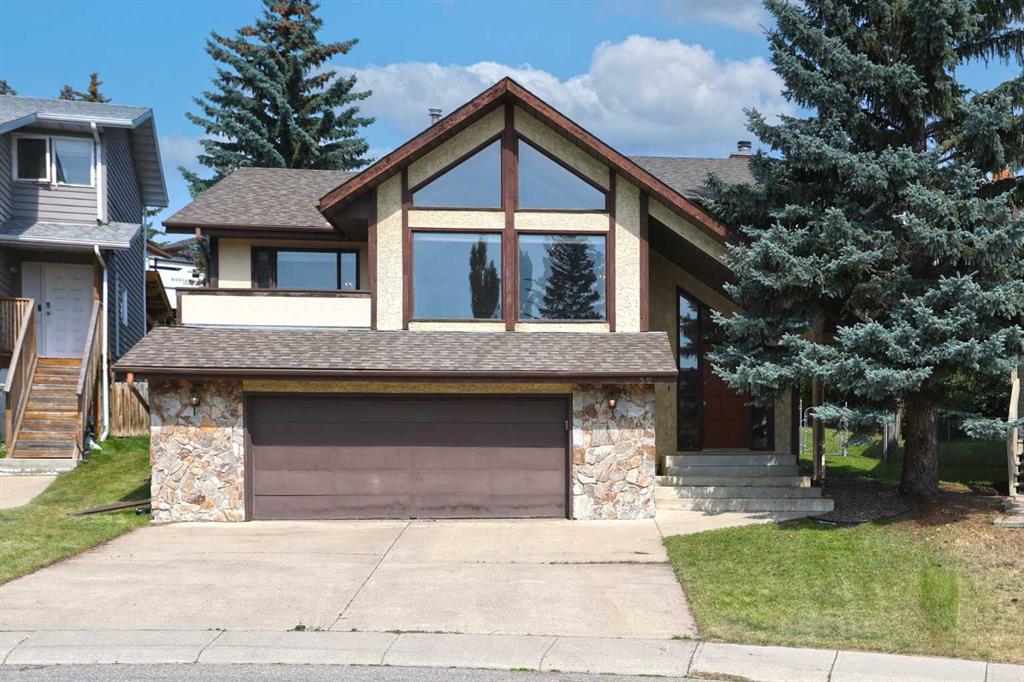 52 Edgeland Road NW, Calgary, Alberta, T3A 2Y4