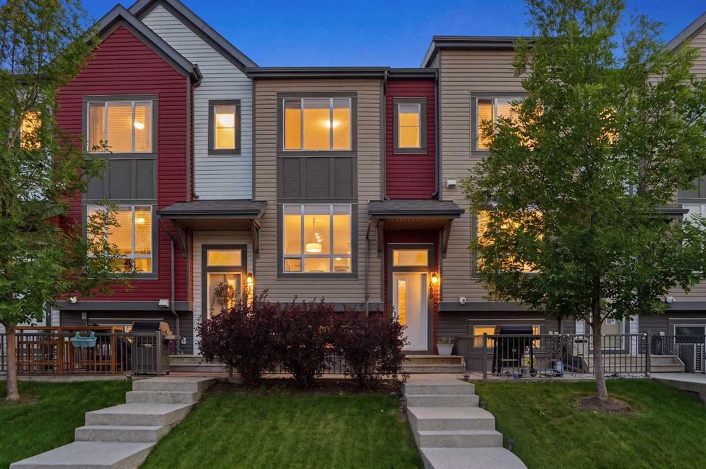 656 Copperpond Boulevard SE, Calgary, Alberta, T2Z 5B9