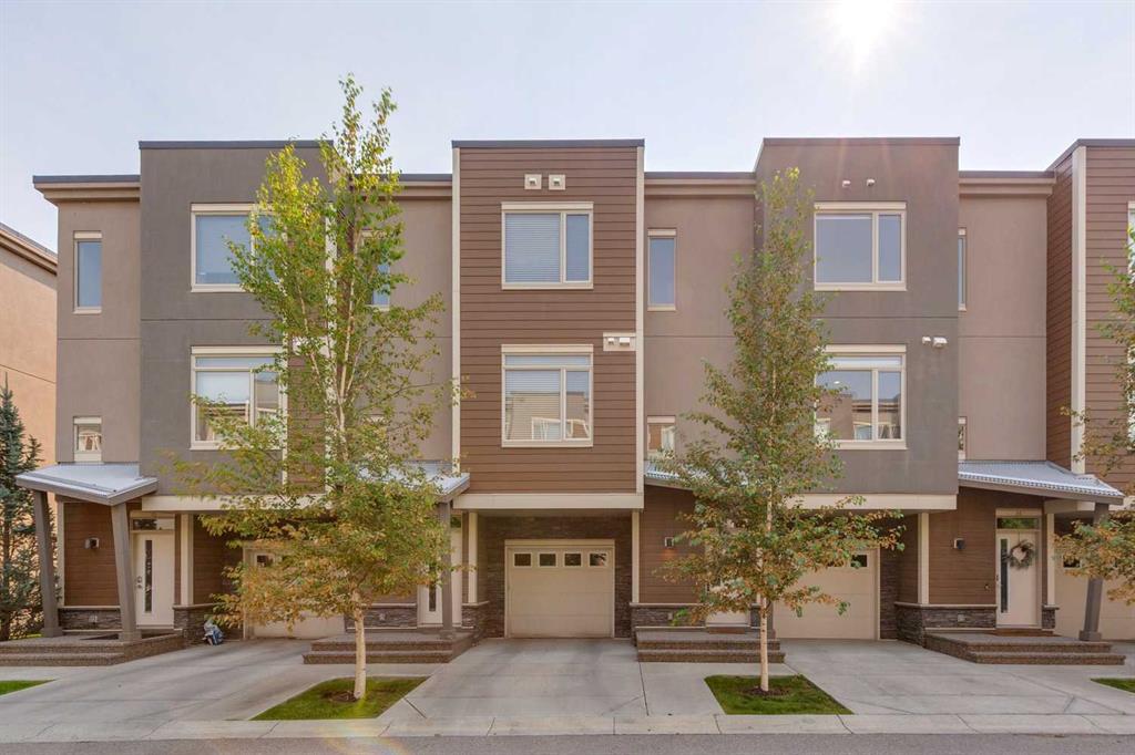16 Westpark Common SW, Calgary, Alberta, T3H 0Y4