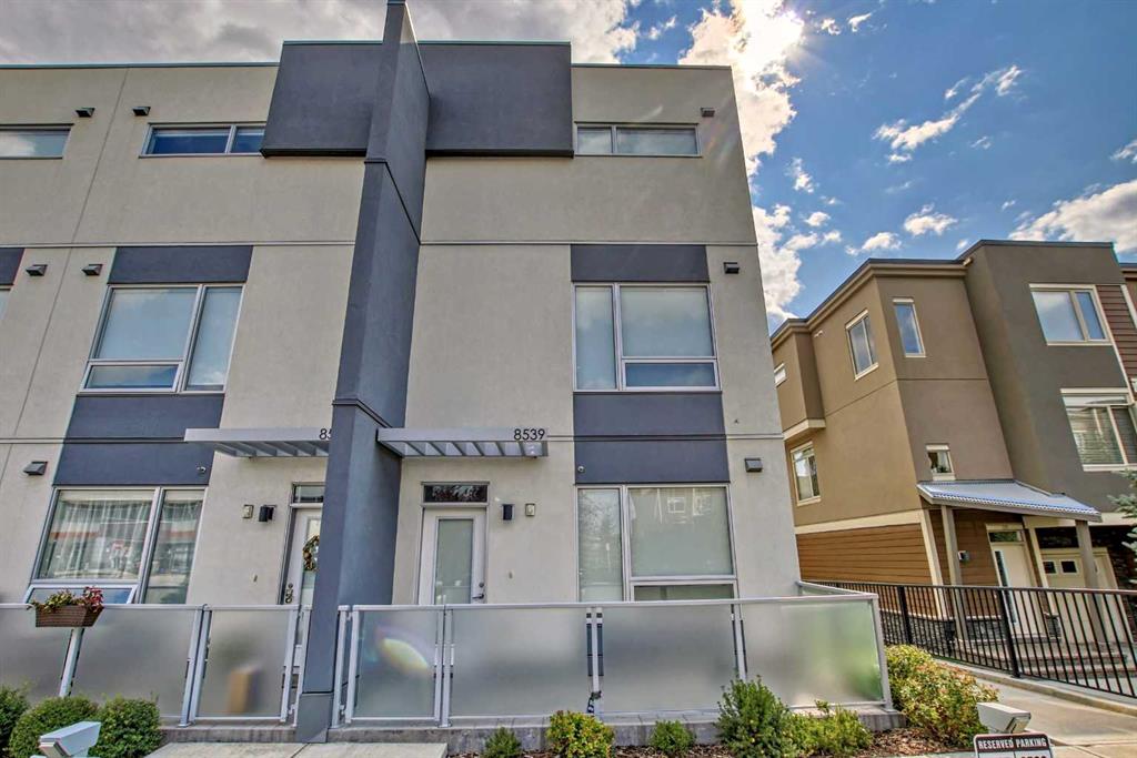 8539 8A Avenue SW, Calgary, Alberta, T3H 4C7