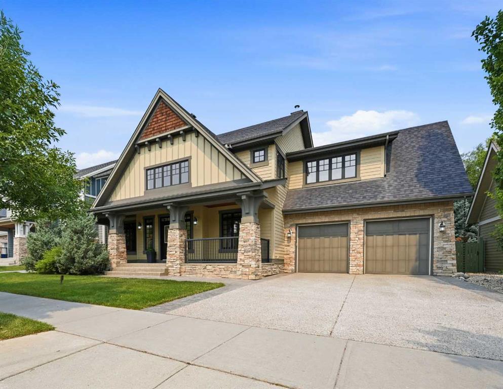 8216 9 Avenue SW, Calgary, Alberta, T3H 0C2