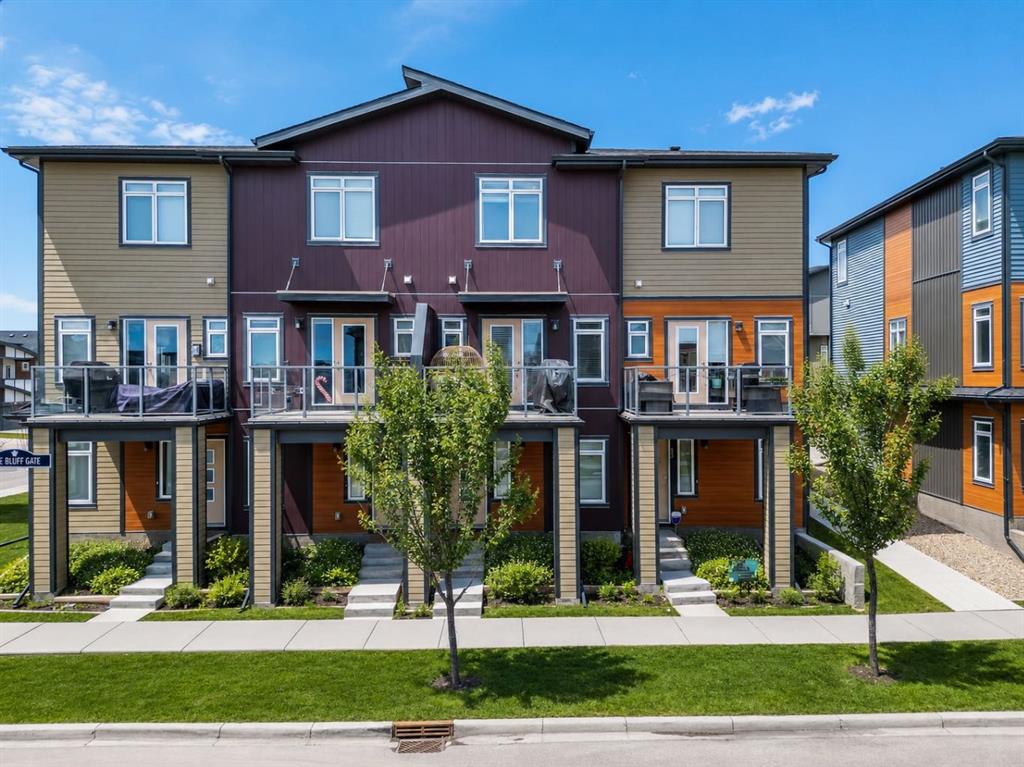 11 Sage Bluff Gate NW, Calgary, Alberta, T3R 1T5