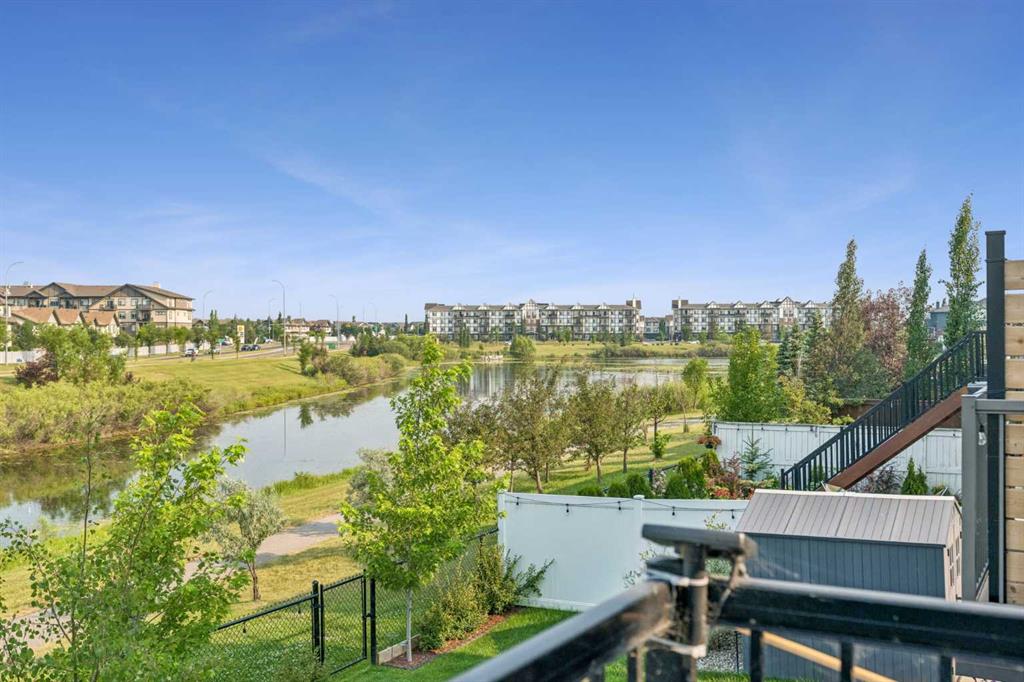 172 Brightoncrest Point SE, Calgary, Alberta, T2Z 5A6