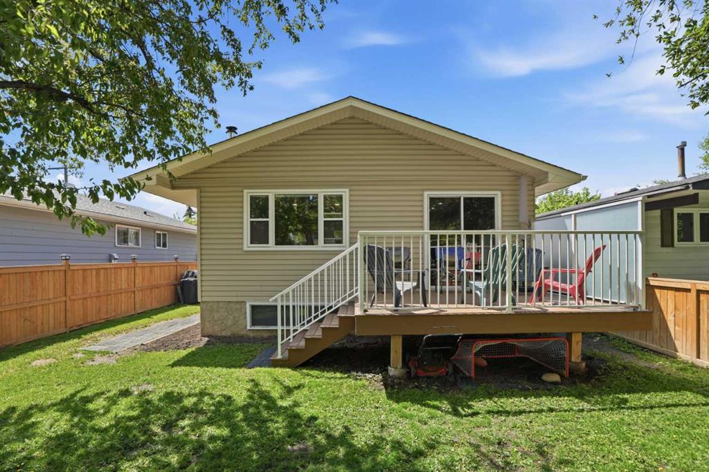 3056 32A Street SE, Calgary, Alberta, T2B 0T3