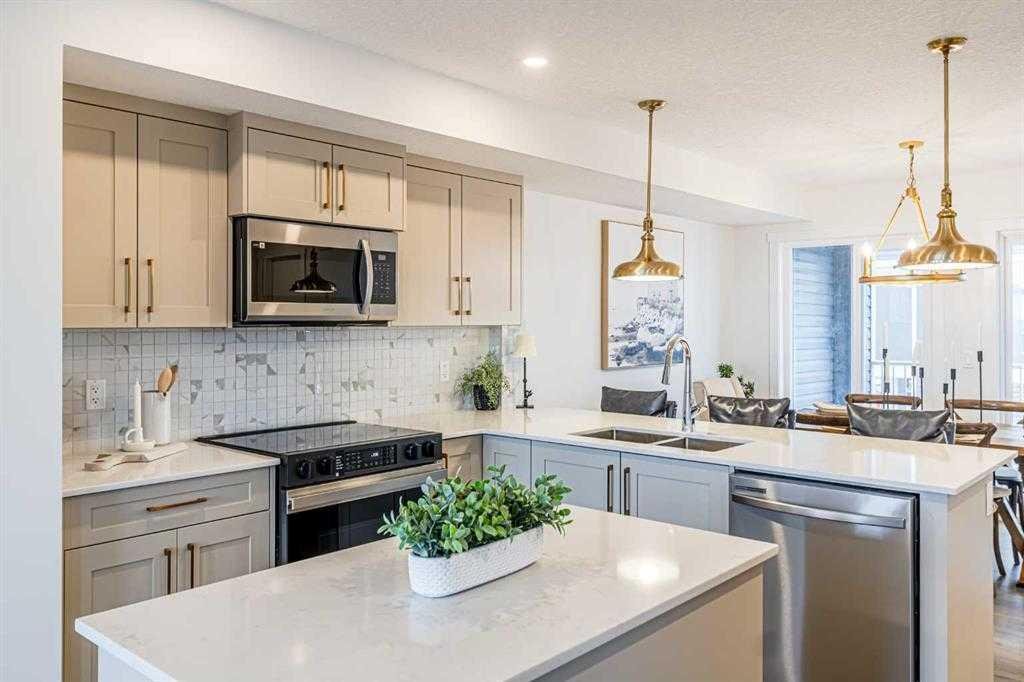 #43 200 Belmont Street SW, Calgary, Alberta, T2X5X5