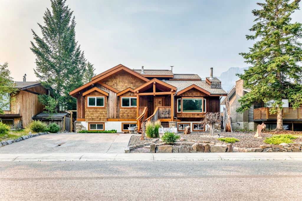 1009 15 Street, Canmore, Alberta, T1W1V3