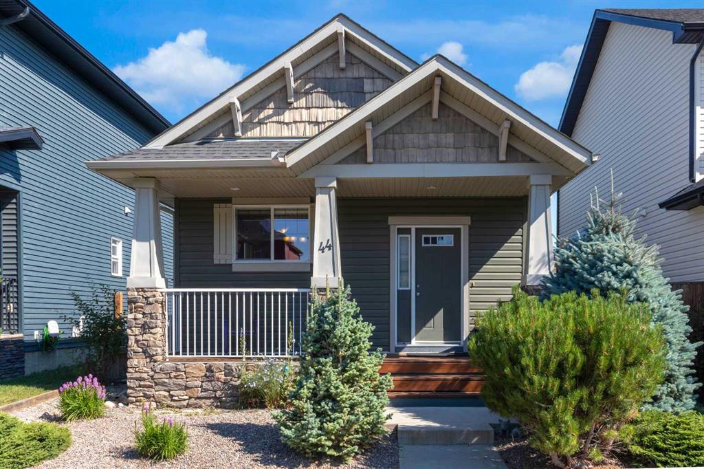 44 Ravenslea Crescent SE, Airdrie, Alberta, T4A 0H3
