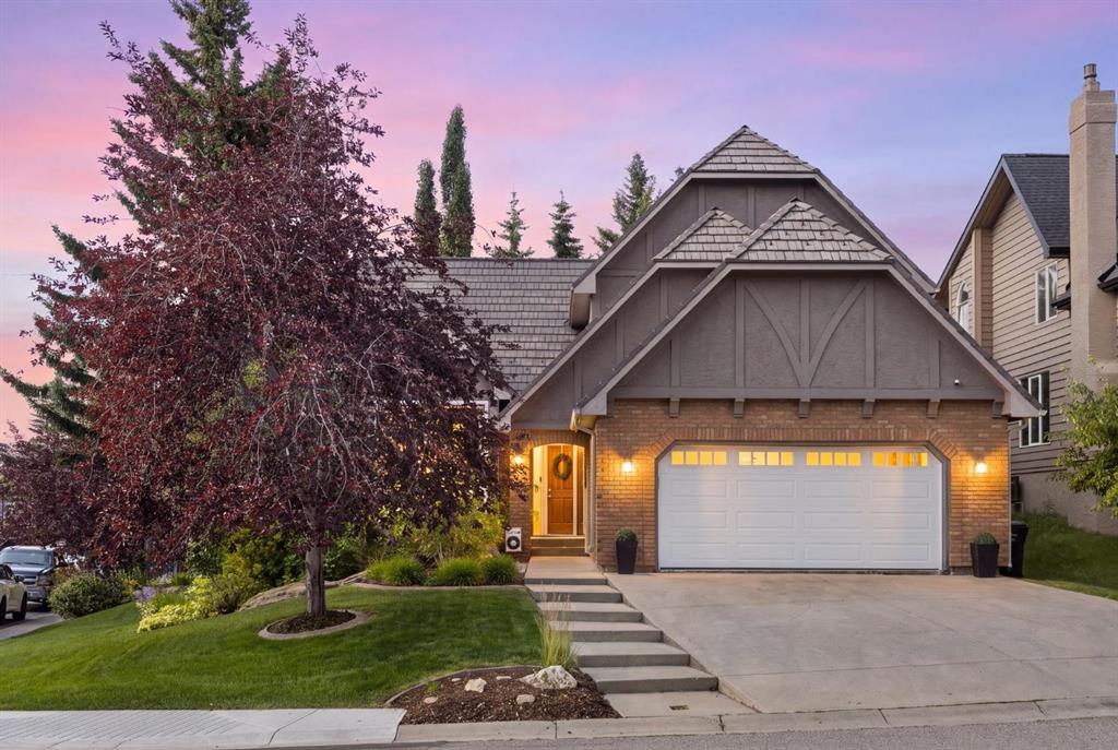 440 Coach Light Bay SW, Calgary, Alberta, T3H 1Z2