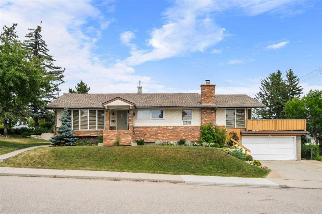 40 Thornlee Crescent NW, Calgary, Alberta, T2K 2W3
