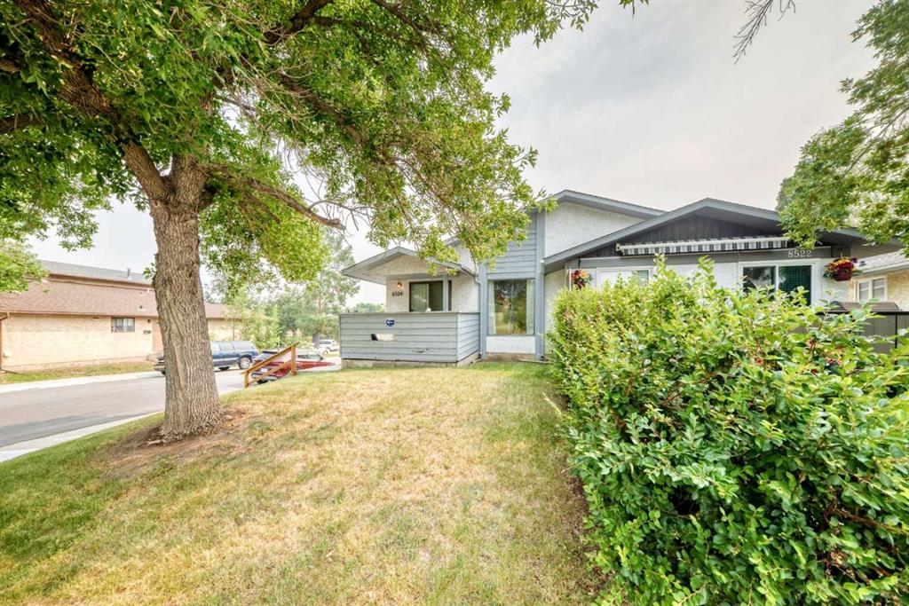 8524 Berwick Road NW, Calgary, Alberta, T3K 1E5