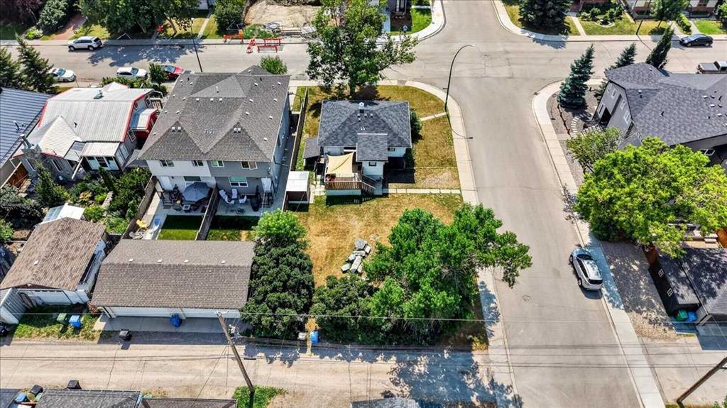 440 53 Avenue SW, Calgary, Alberta, T2V 0B7