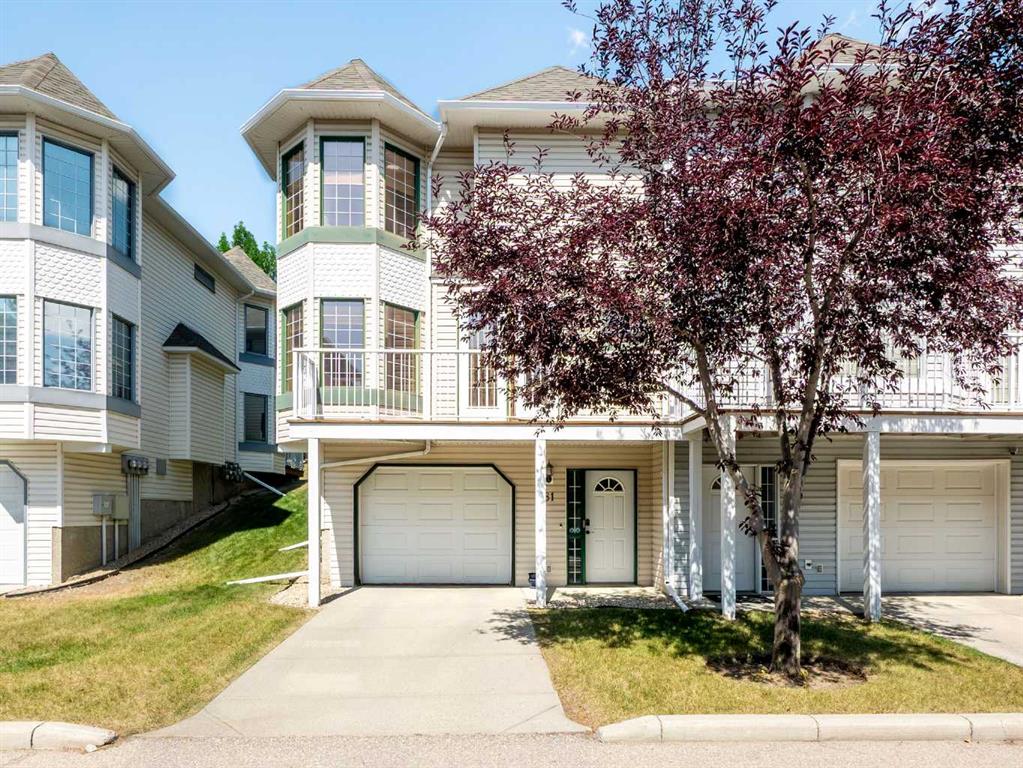 81 Prominence View SW, Calgary, Alberta, T3H 3M8