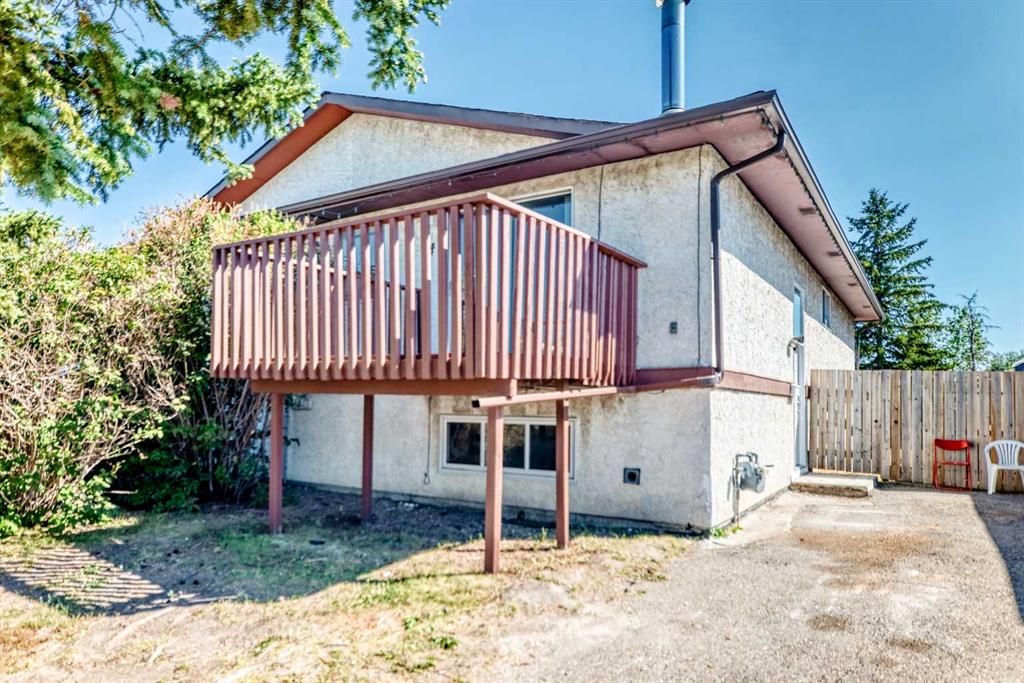 74 Fonda Drive SE, Calgary, Alberta, T2A 6E6