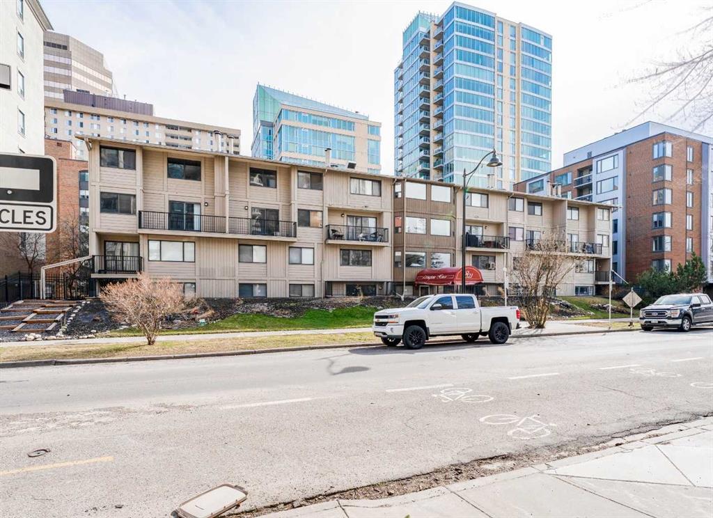 #31 821 3 Avenue SW, Calgary, Alberta, T2P 0H1