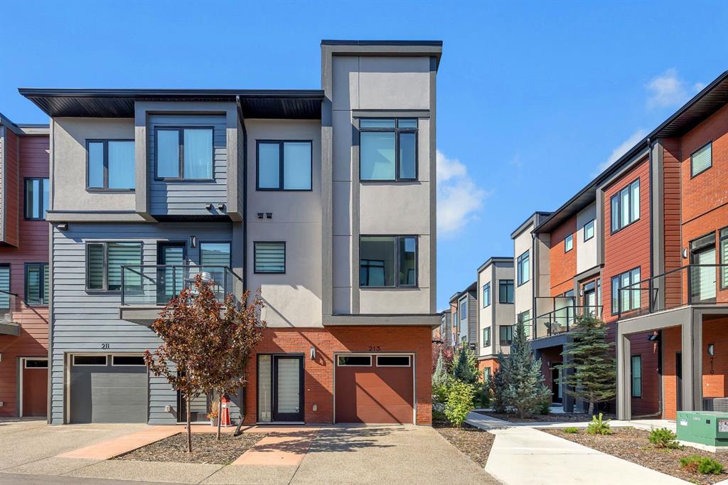 213 Greenbriar Common NW, Calgary, Alberta, T3B 6J3