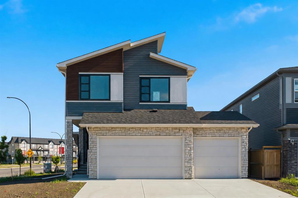 572 Belmont Heath SW, Calgary, Alberta, T2X 4H4