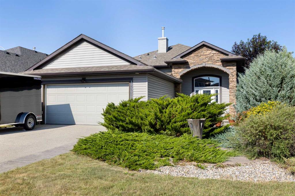 1207 Westmount Drive, Strathmore, Alberta, T1P 1Y9