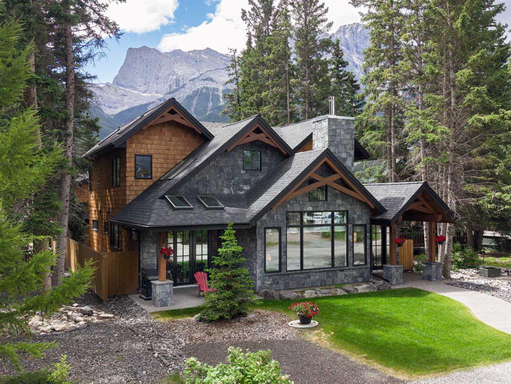 533 3rd Street, Canmore, Alberta, T1W2H8