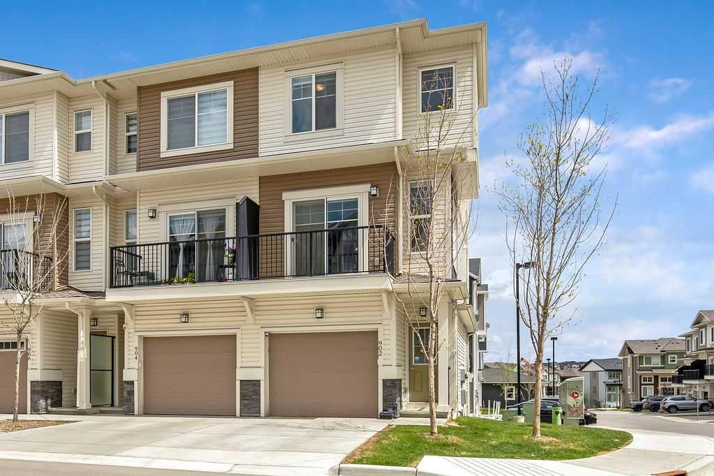 902 Sage Hill Grove NW, Calgary, Alberta, T3R 2A2