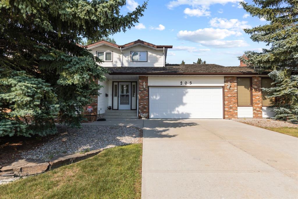 203 Silver Valley Boulevard NW, Calgary, Alberta, T3B 4B7