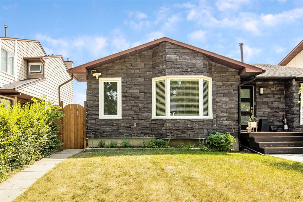 610 Strathcona Drive SW, Calgary, Alberta, T3H1K4