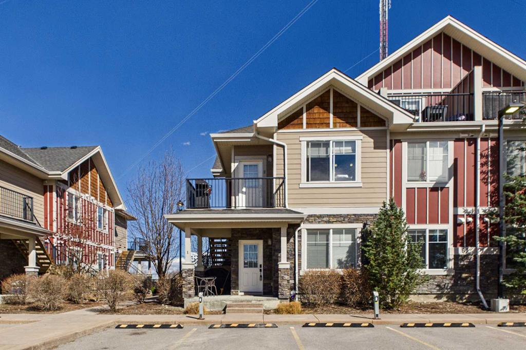 #1 67 West Coach Manor SW, Calgary, Alberta, T3H 1R7