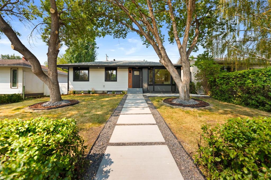 439 Arlington Drive SE, Calgary, Alberta, T2H1S4