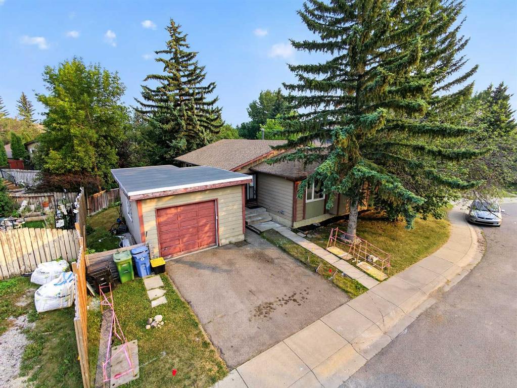 207 Deer Ridge Way SE, Calgary, Alberta, T2J 5Y8