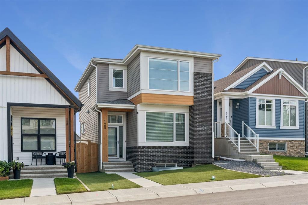 125 Rochester Way NW, Calgary, Alberta, T3L 0G9