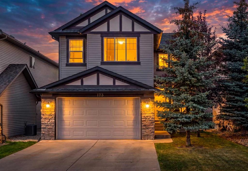 173 Pantego Road NW, Calgary, Alberta, T3K 0B8